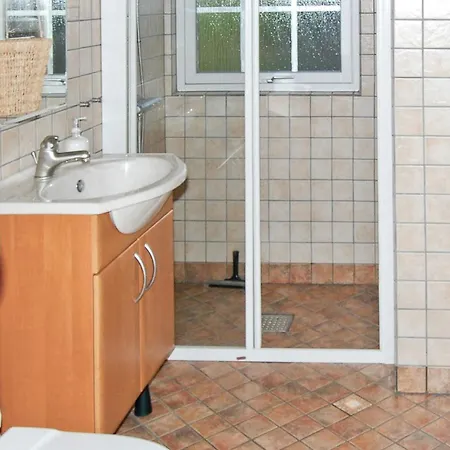 3 Bedroom Beautiful In Romo *